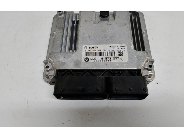 Řídící jednotka 8573257   BMW 5 F10 F11 2012