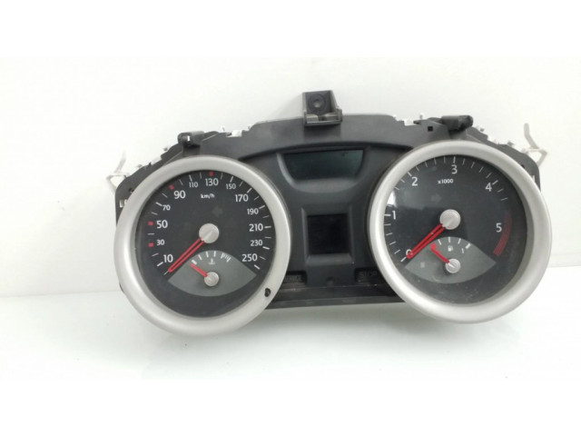 Přístrojová deska Renault Megane II 2006 8200399700D