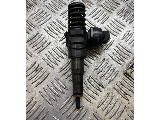 Vstřikovač 038130073BN Volkswagen Caddy BLS