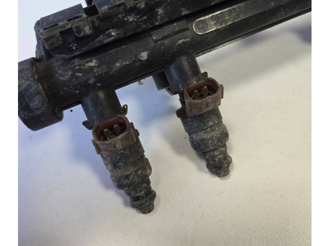 Топливная рампа 047133319, 047133321 Skoda Fabia Mk1 (6Y)