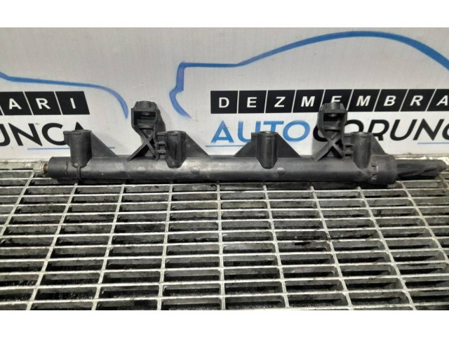 Топливная рампа    Mini Cooper Countryman R60   для двигателя N16B16A