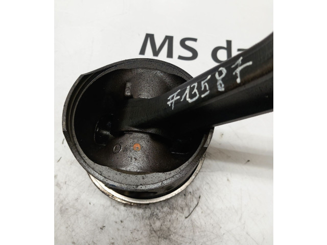 Píst A6110300320, A6130300117 Mercedes-Benz S W220