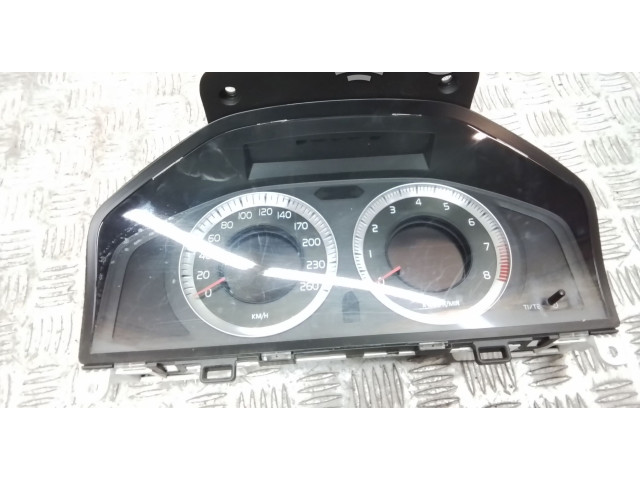 Панель приборов 31254536 Volvo V70