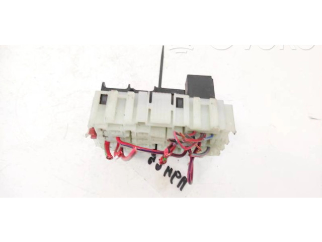 Блок предохранителей Volvo V70