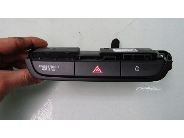 Включатель аварийных фонарей