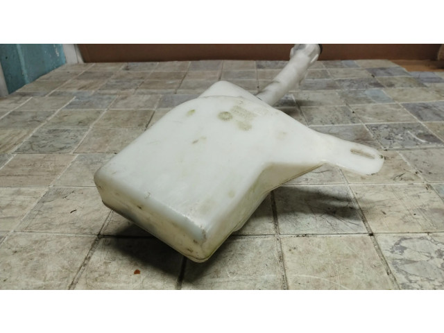 Бачок оконной жидкости    