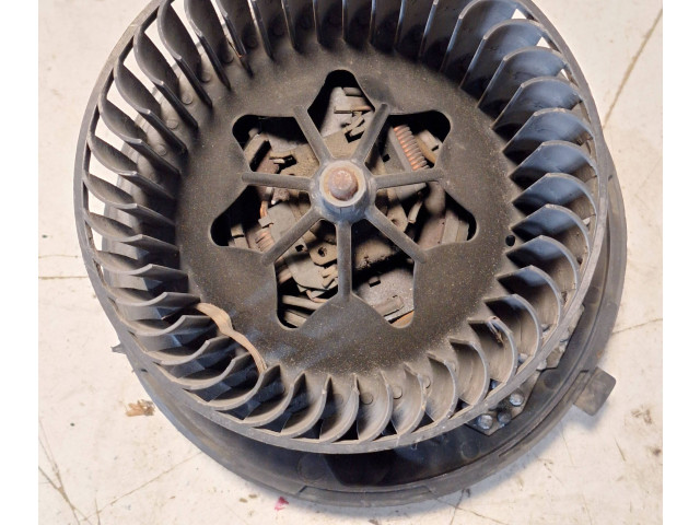 Вентилятор печки 3C1820015E, CZ0160600861 Volkswagen Jetta V