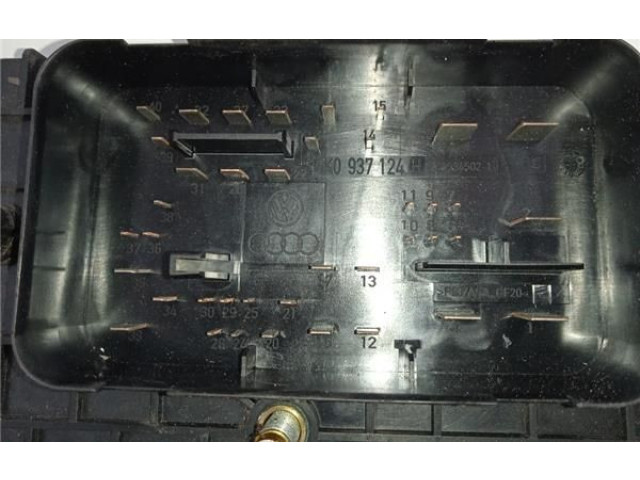 Блок предохранителей  1K0937124, 1K0937124   Audi A3 S3 8P    