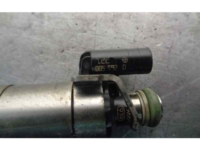 Vstřikovač 0261500 Ford C-MAX II M1DD