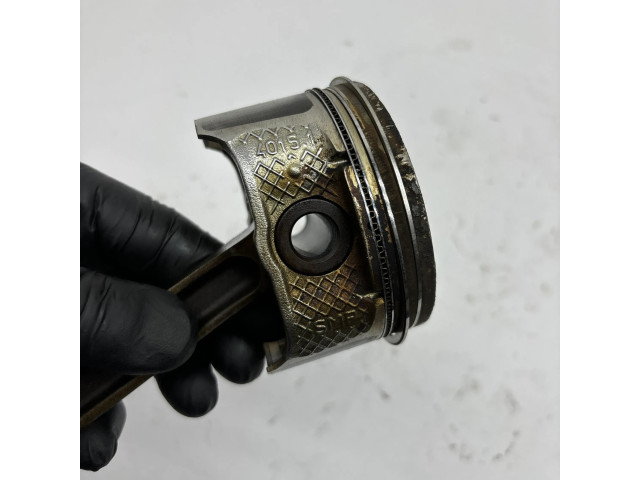 Píst Q7DA, 40151 Ford Focus pro benzínový motor 1.8 Q7DA