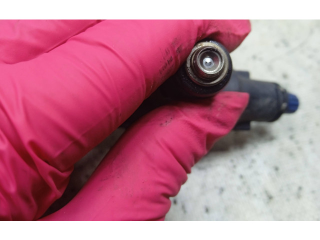 Топливная рампа 03E133320 Skoda Fabia Mk1 (6Y)