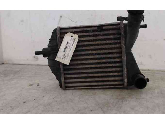 Интеркулер  46836770, 21703194   Fiat Idea 