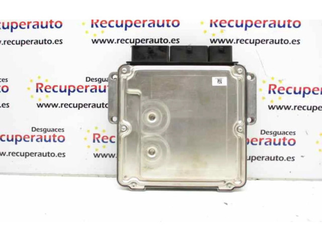 Řídící jednotka 237104376R Renault Captur 2015