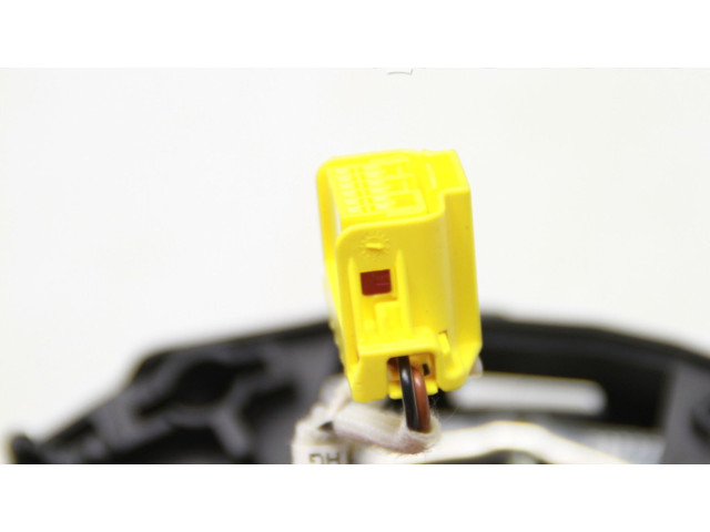 Подушка безопасности водителя 3T0880201F Skoda Octavia Mk3 (5E)