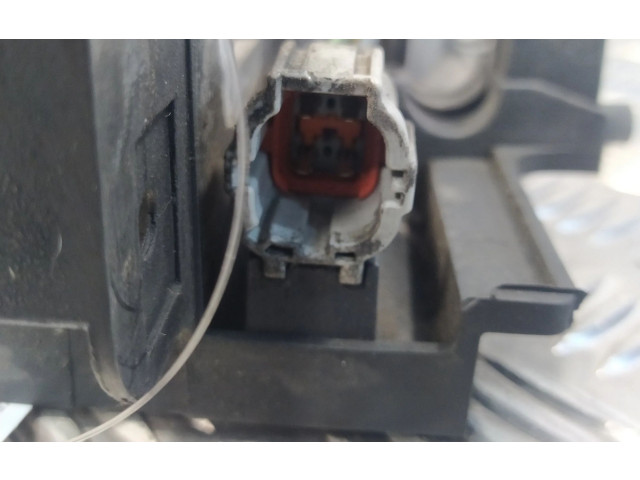 Вентилятор радиатора     2M413M9X28    Subaru Forester SH 