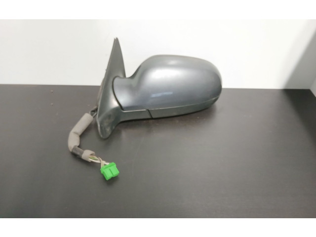 Зеркало электрическое Volvo V70 2000 - 2004 года