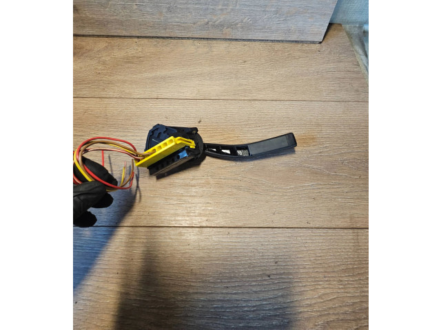 Ручка стеклоочистителей 9518226, 9500299 Saab 9000 CD