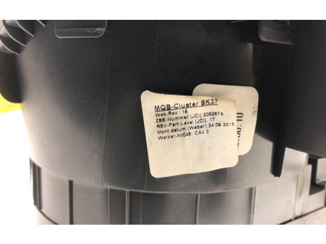 Панель приборов 5E0920781B Skoda Octavia Mk3 (5E)