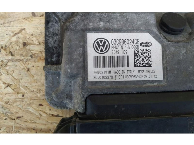 Блок управления двигателя Skoda Fabia Mk2 (5J)