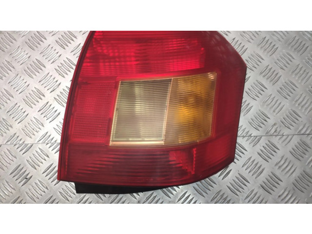 Задний фонарь левый 1381 Toyota Corolla E120 E130 2000-2004 года