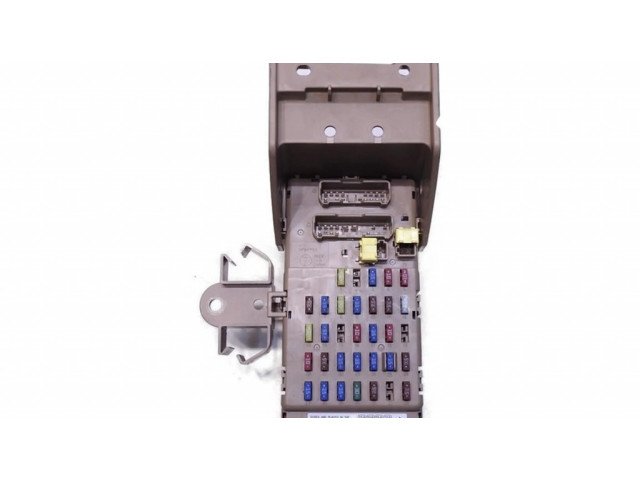 Pojistková skříňka 82201FG010 Subaru Forester SH 2010