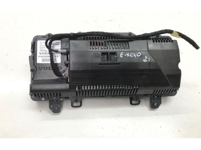 Панель приборов 32320031, 32320031 Volvo XC40