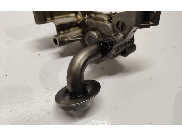 Масляный насос   03G115105, 030903  Audi A6 S6 C6 4F 