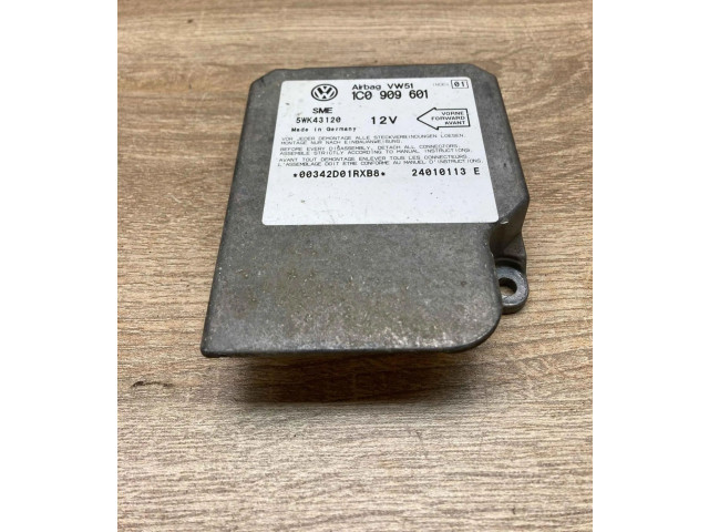 Блок подушек безопасности 1C0909601, 5WK43120 Skoda Octavia Mk1 (1U)