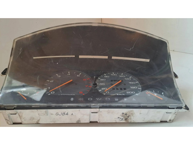 Панель приборов GJ84 Mazda 626