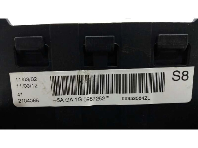 Подушка безопасности водителя 96352584ZL   Citroen Saxo