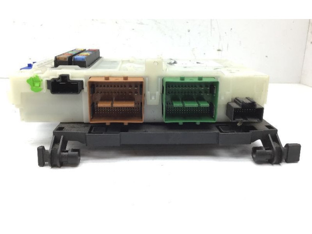 Блок предохранителей 7G9T-14A073-DB   Ford S-MAX    