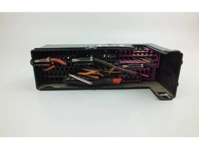 Блок предохранителей 1T1937615B Volkswagen Caddy