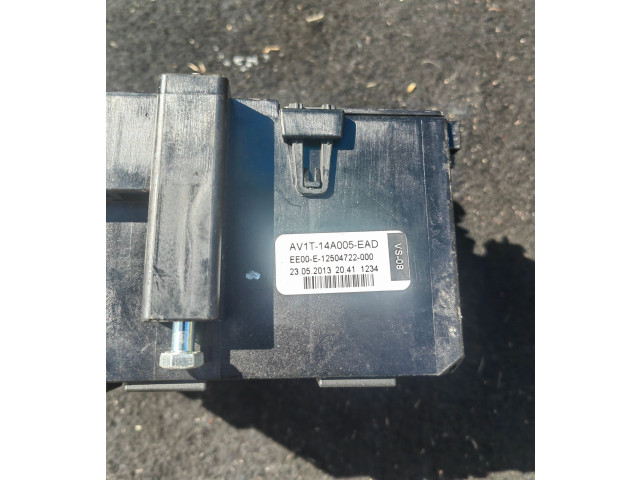 Блок предохранителей AV1T14A005EA Ford B-MAX