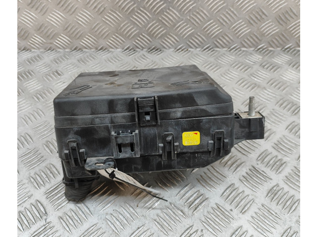 Блок предохранителей 670008649 Maserati Ghibli