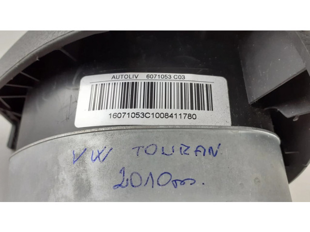 Подушка безопасности водителя 5N0880201B Volkswagen Touran I