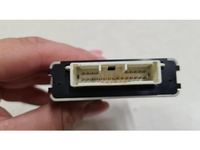 Блок фонаря / (блок «хenon»)