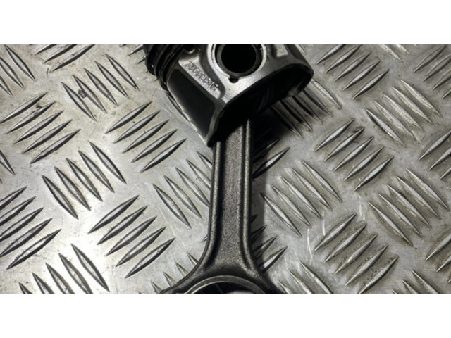 Píst 73502643 Fiat Doblo pro naftový motor 1.3