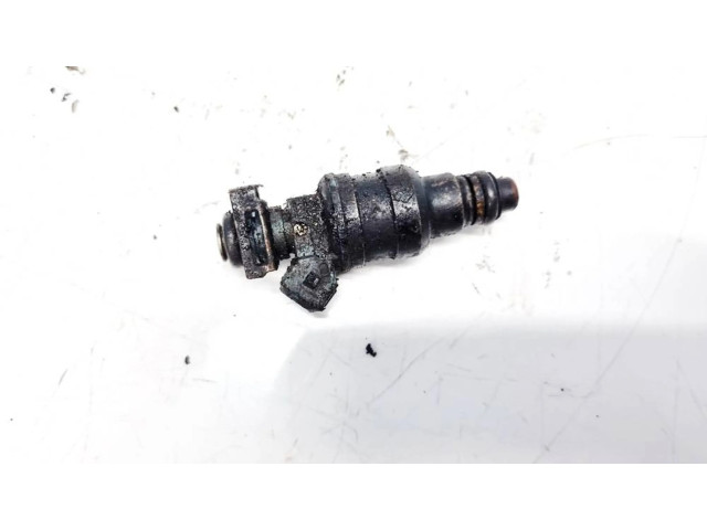 Vstřikovač 3531022010, 9250930006 Hyundai Pony pro benzínový motor 1.5