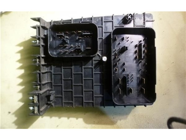 Блок предохранителей 1K0937124H   Audi A3 S3 8P    