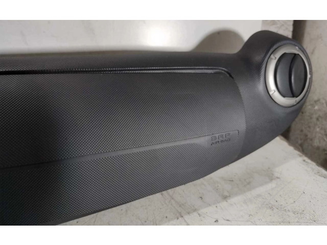 Подушка безопасности пассажира    Dacia Sandero