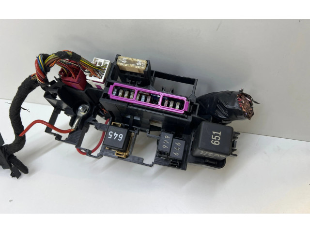 Блок предохранителей 8K1937503   Audi A5 8T 8F    
