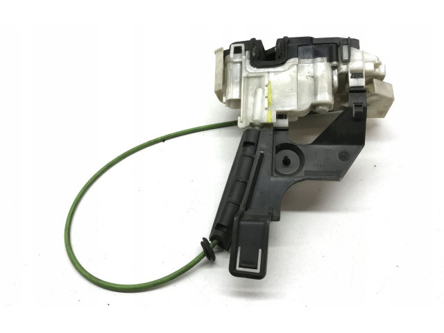 Замок багажника     Lancia Ypsilon  -  года