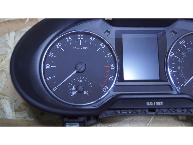 Панель приборов 5E0920951   Skoda Octavia Mk3 (5E)       
