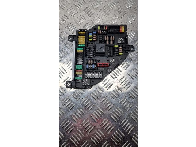 Блок предохранителей 9315152 BMW X3 F25