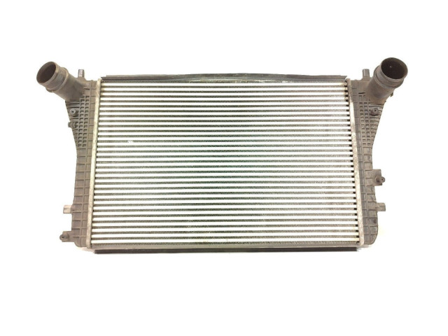 Интеркулер 1K0145803 Volkswagen Golf VI