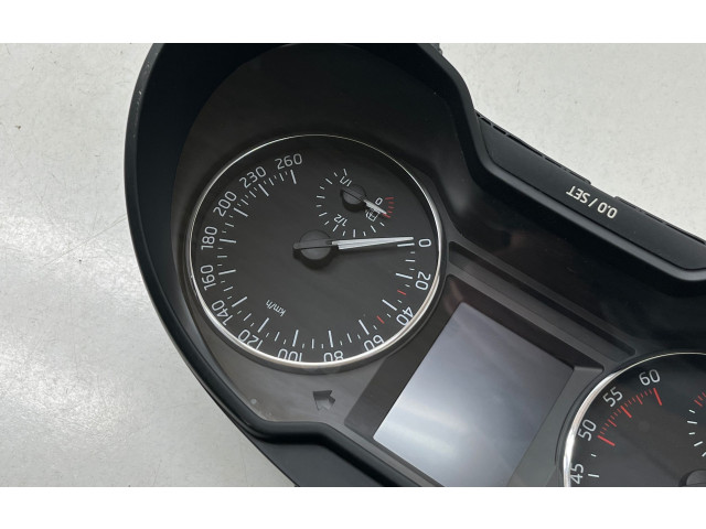 Панель приборов 5E0920751B, 2552015   Skoda Octavia Mk3 (5E)       