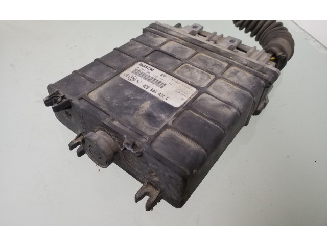 Řídící jednotka 028906021C, 0281001170 Volkswagen Golf III 1994