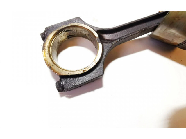 Поршень с шатуном Chrysler Voyager для бензинового двигателя 2.4