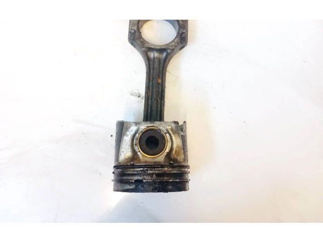 Поршень с шатуном Volkswagen Bora