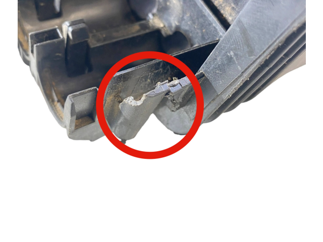 Блок предохранителей 243826FL0A Nissan Rogue